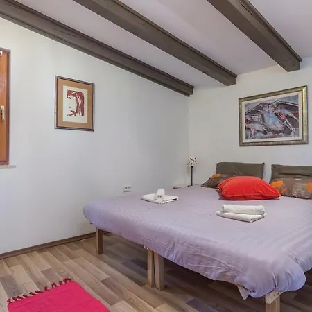 Ferienhaus Vacation Latini