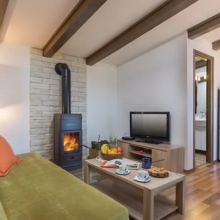 Ferienhaus Vacation Latini *