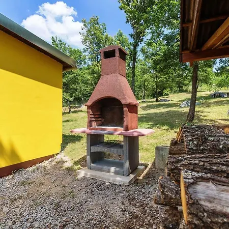Ferienhaus Vacation Latini Hum